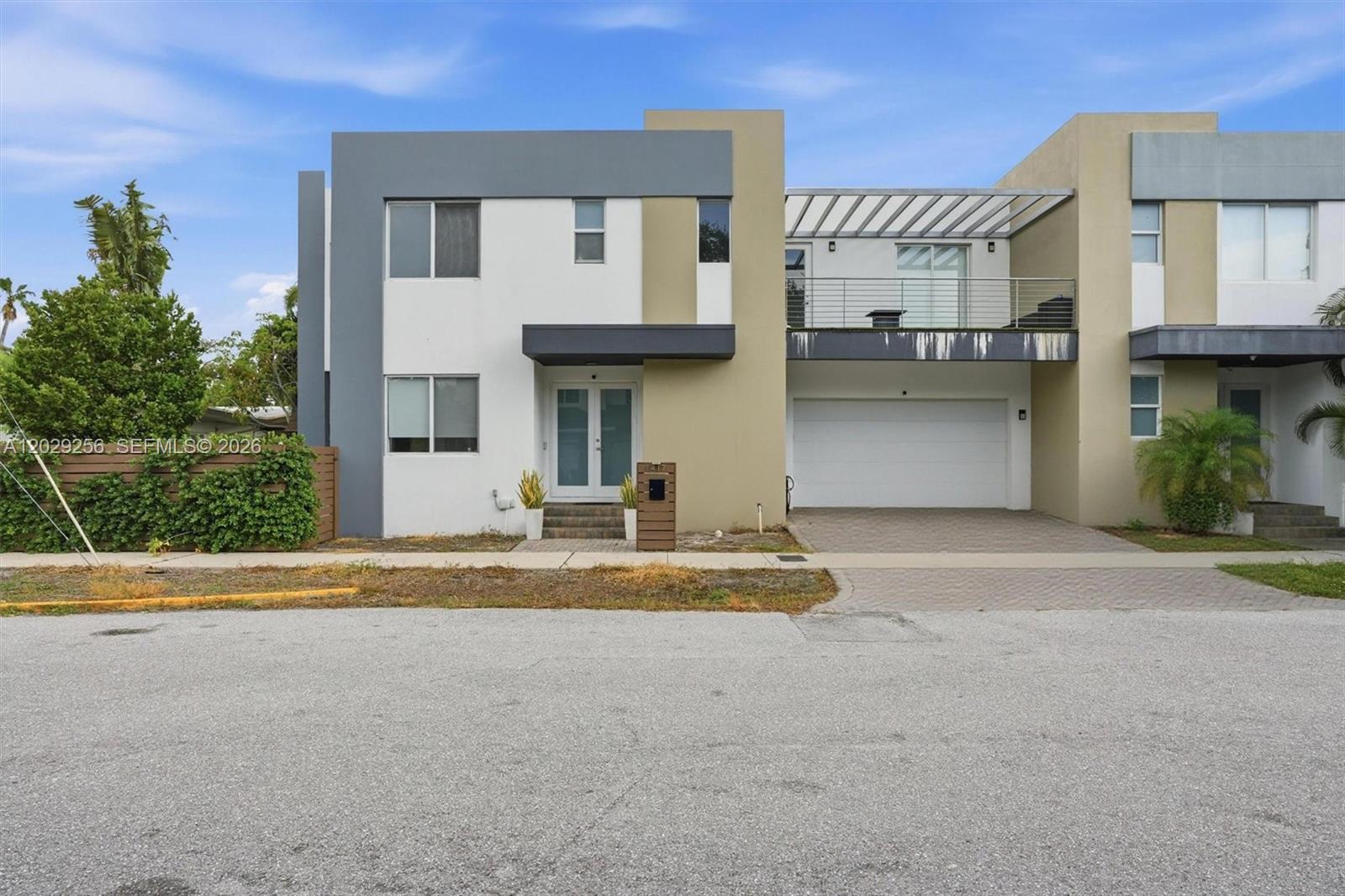 1417 NE 17th St, Fort Lauderdale FL 33305