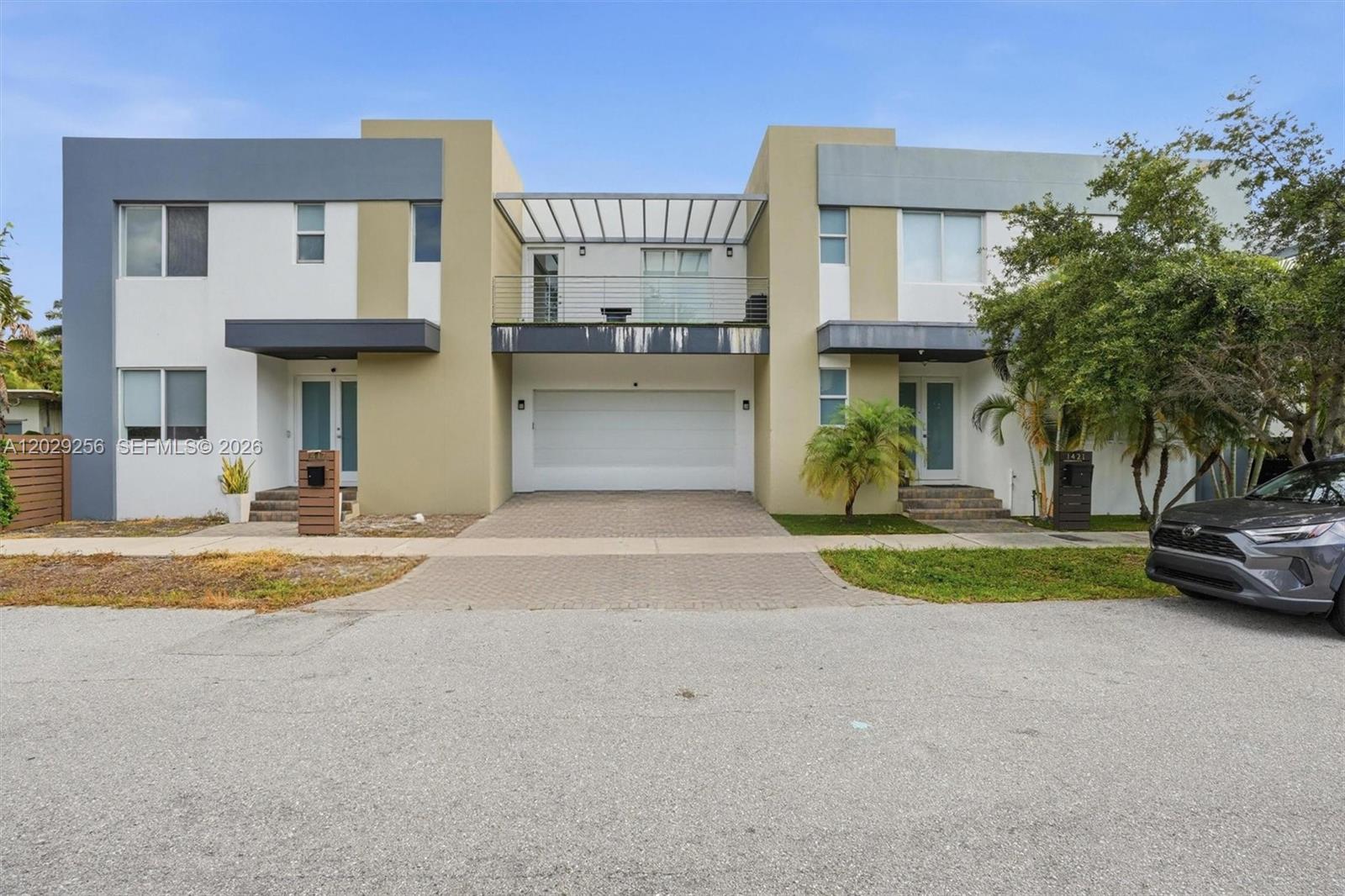 1417 NE 17th St, Fort Lauderdale FL 33305