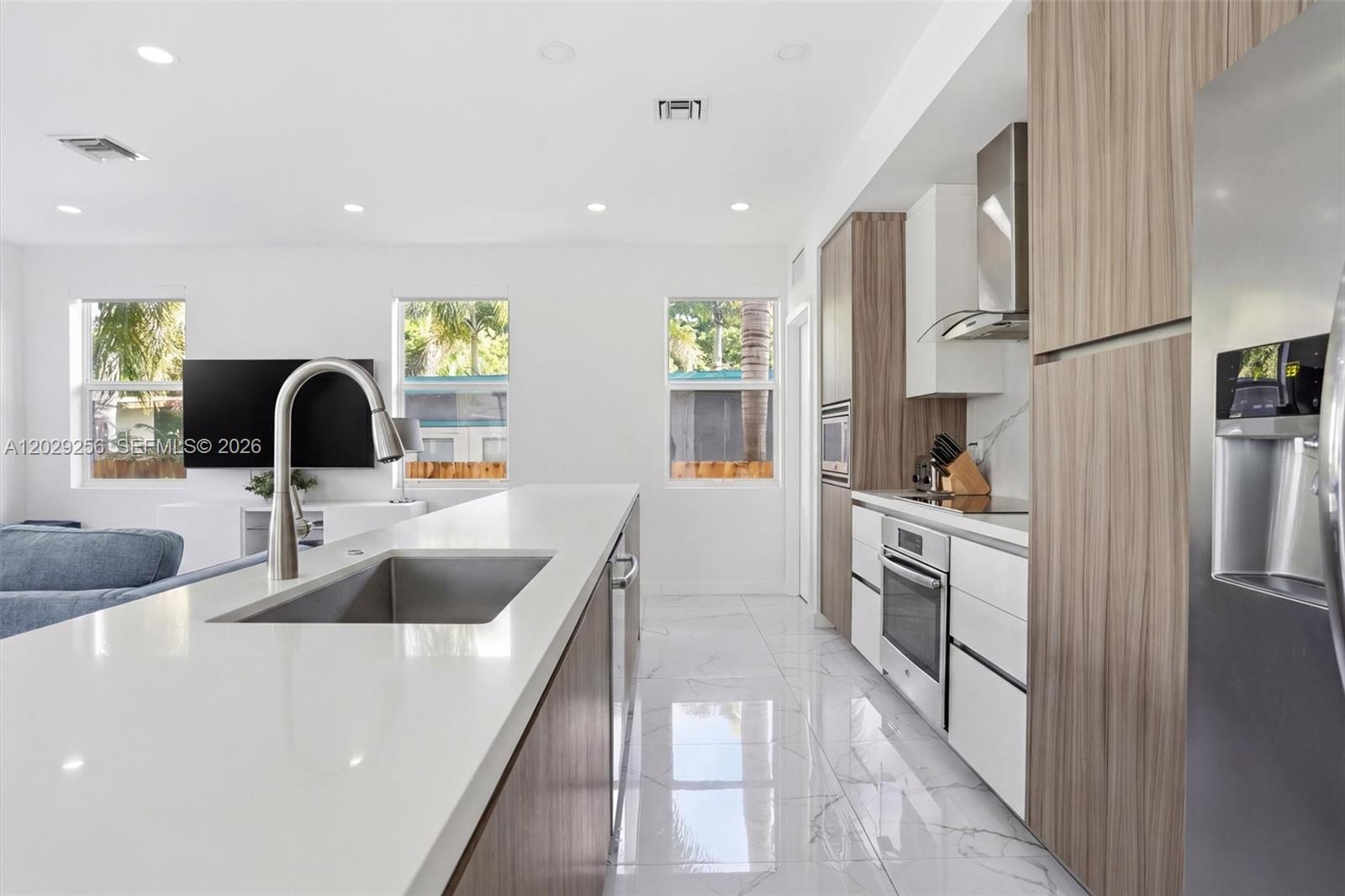 1417 NE 17th St, Fort Lauderdale FL 33305