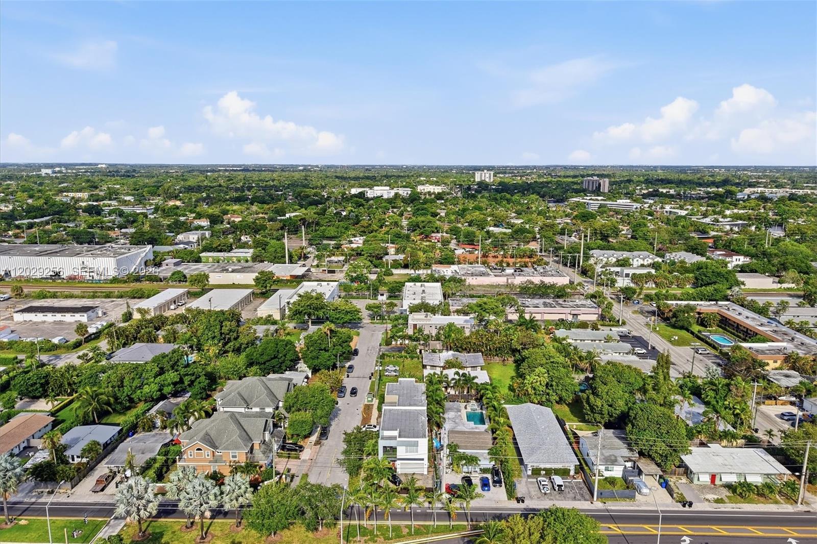 1417 NE 17th St, Fort Lauderdale FL 33305