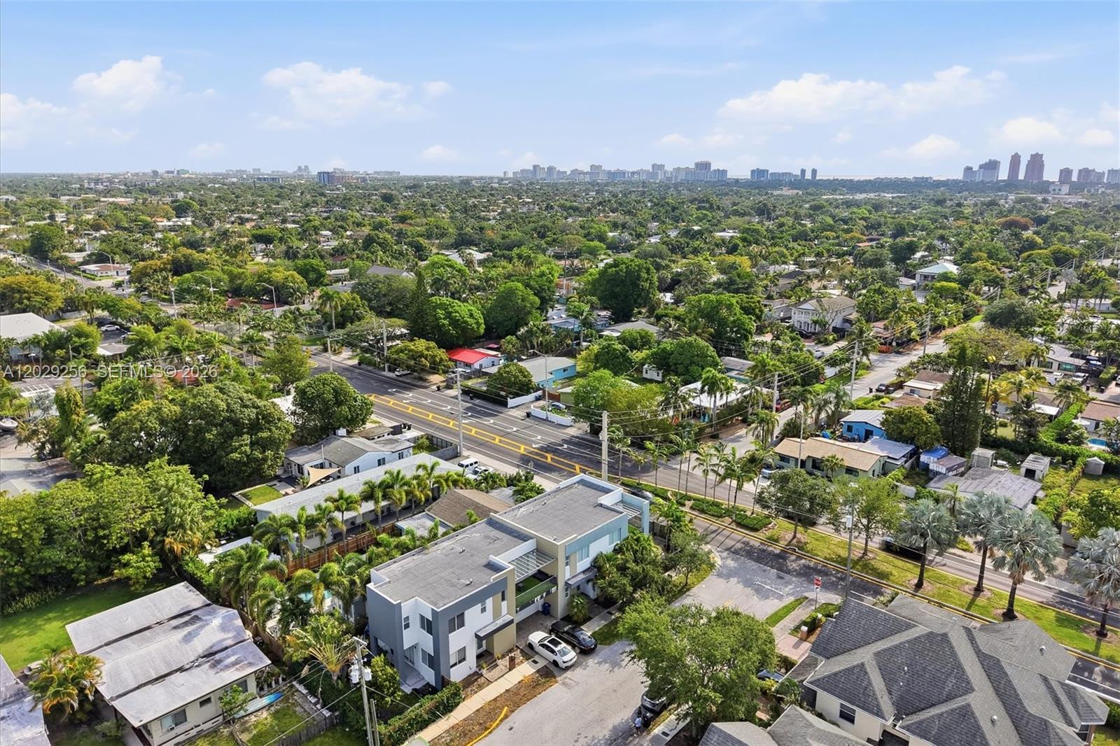 1417 NE 17th St, Fort Lauderdale FL 33305