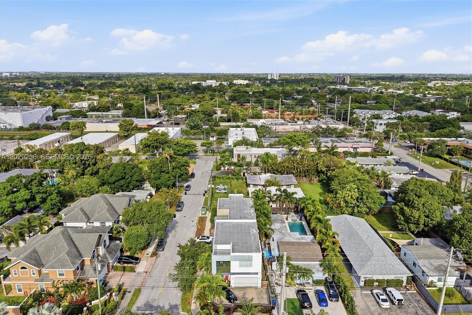 1417 NE 17th St, Fort Lauderdale FL 33305