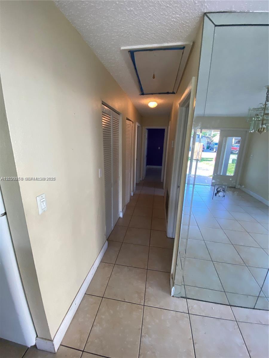 6162 SW 5th St, Margate FL 33068