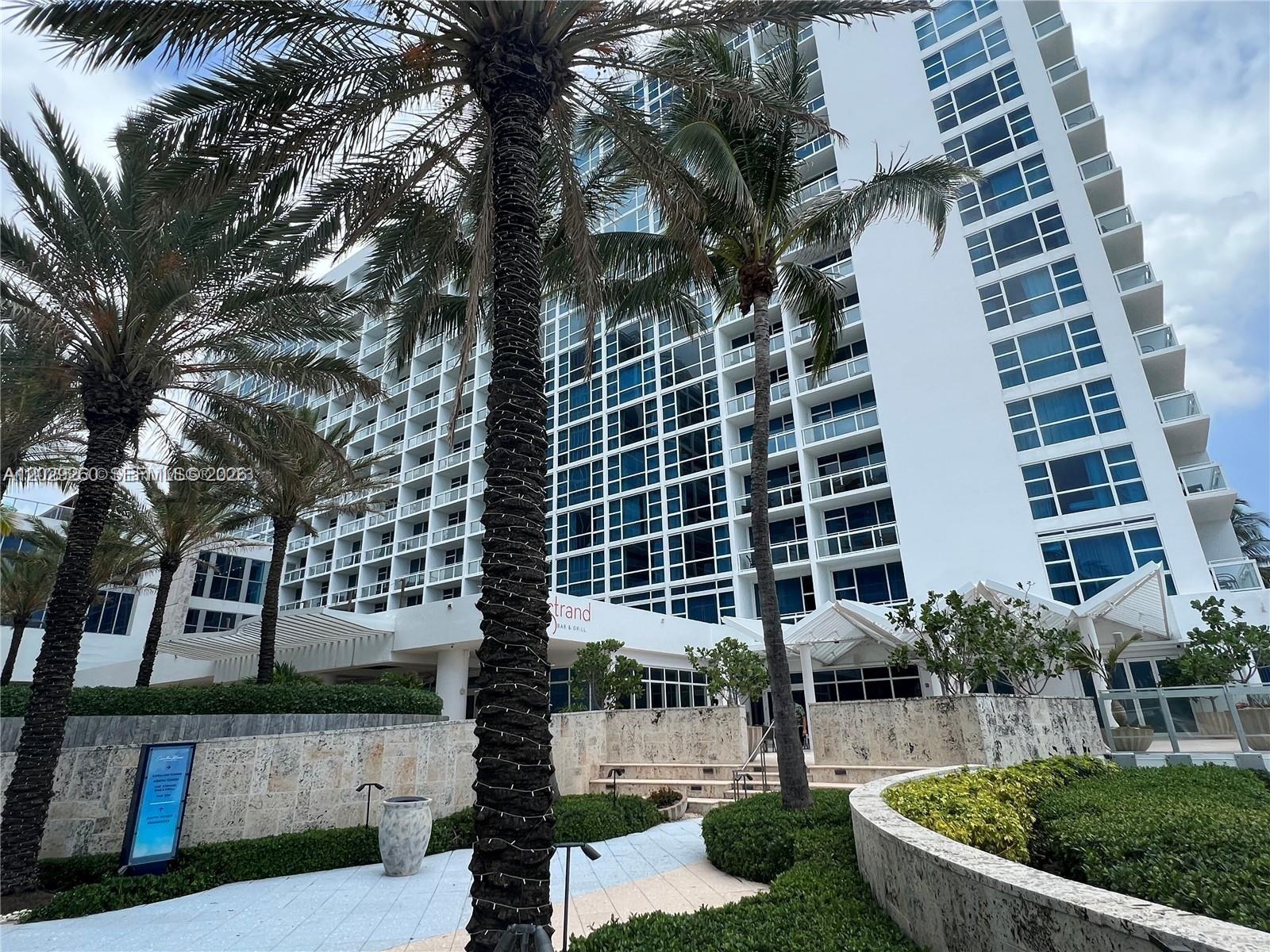 6799 Collins Ave #1501, Miami Beach FL 33141
