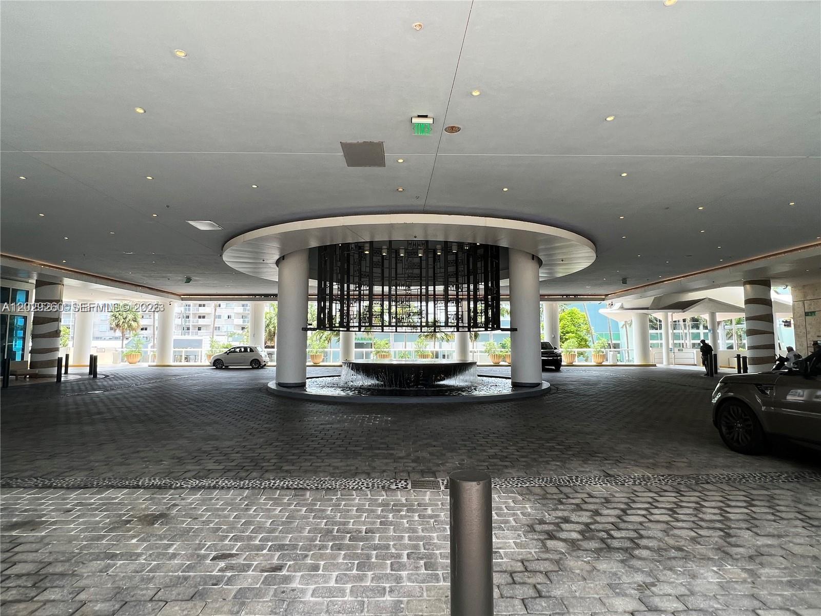 6799 Collins Ave #1501, Miami Beach FL 33141