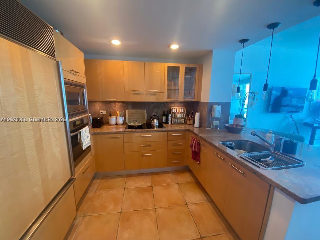 6799 Collins Ave #1501, Miami Beach FL 33141