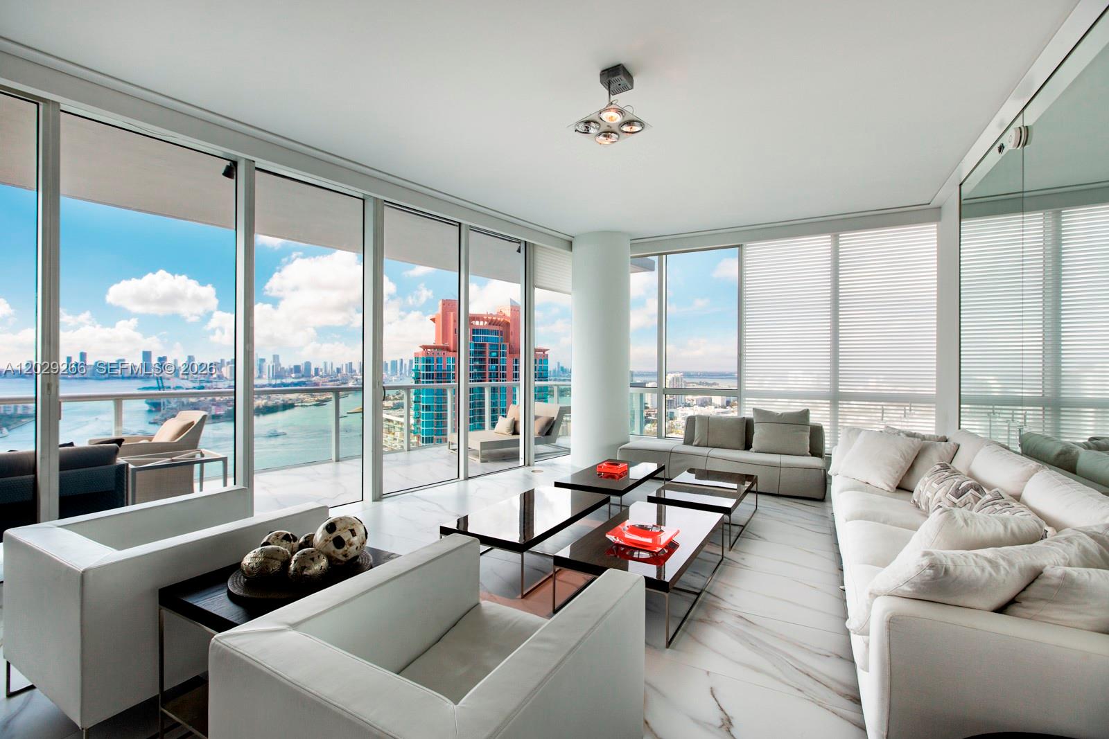100 S Pointe Dr #3701, Miami Beach FL 33139