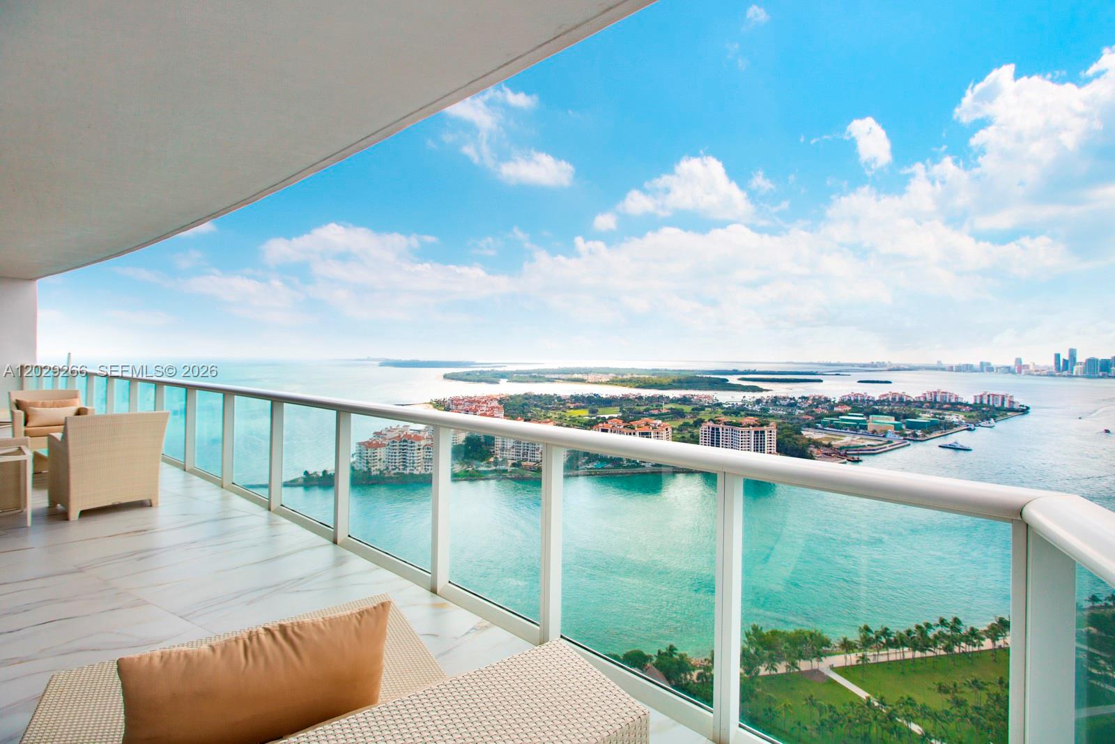100 S Pointe Dr #3701, Miami Beach FL 33139