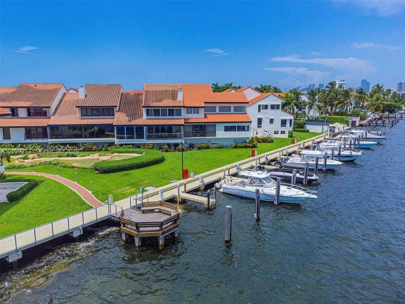 2000 S Bayshore Dr #58, Miami FL 33133