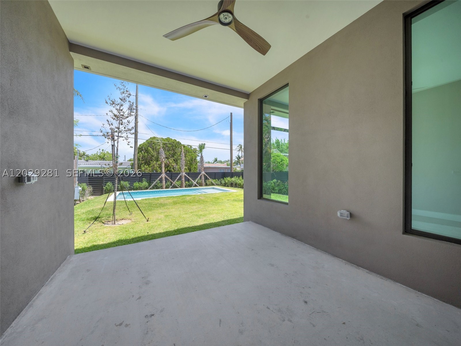 1637 Monroe St, Hollywood FL 33020