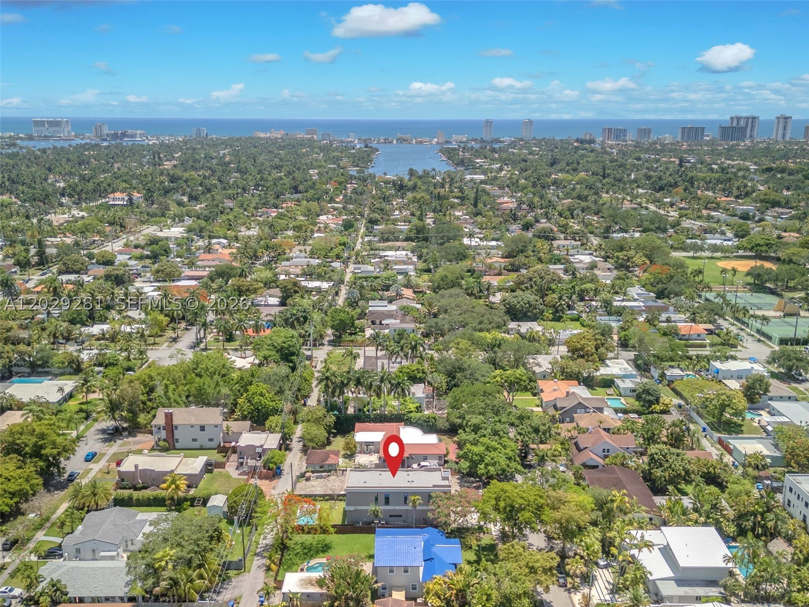 1637 Monroe St, Hollywood FL 33020