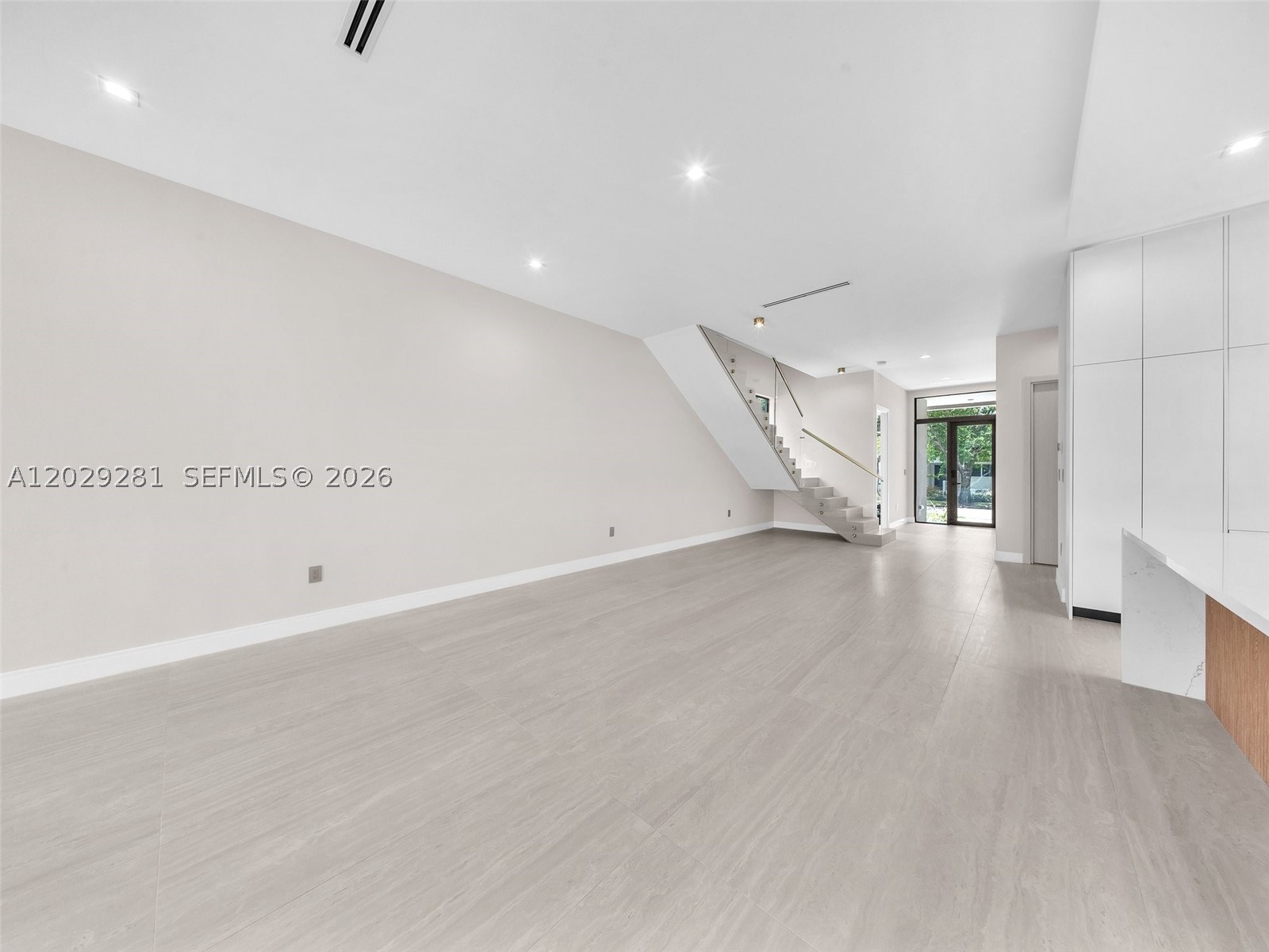 1637 Monroe St, Hollywood FL 33020