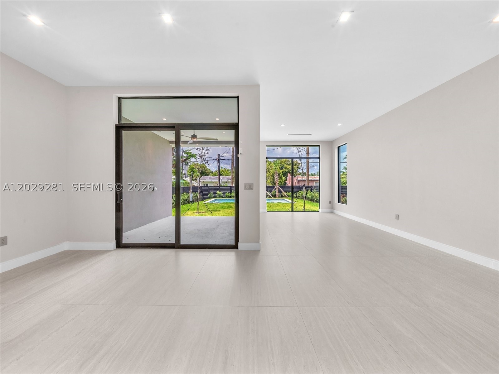 1637 Monroe St, Hollywood FL 33020