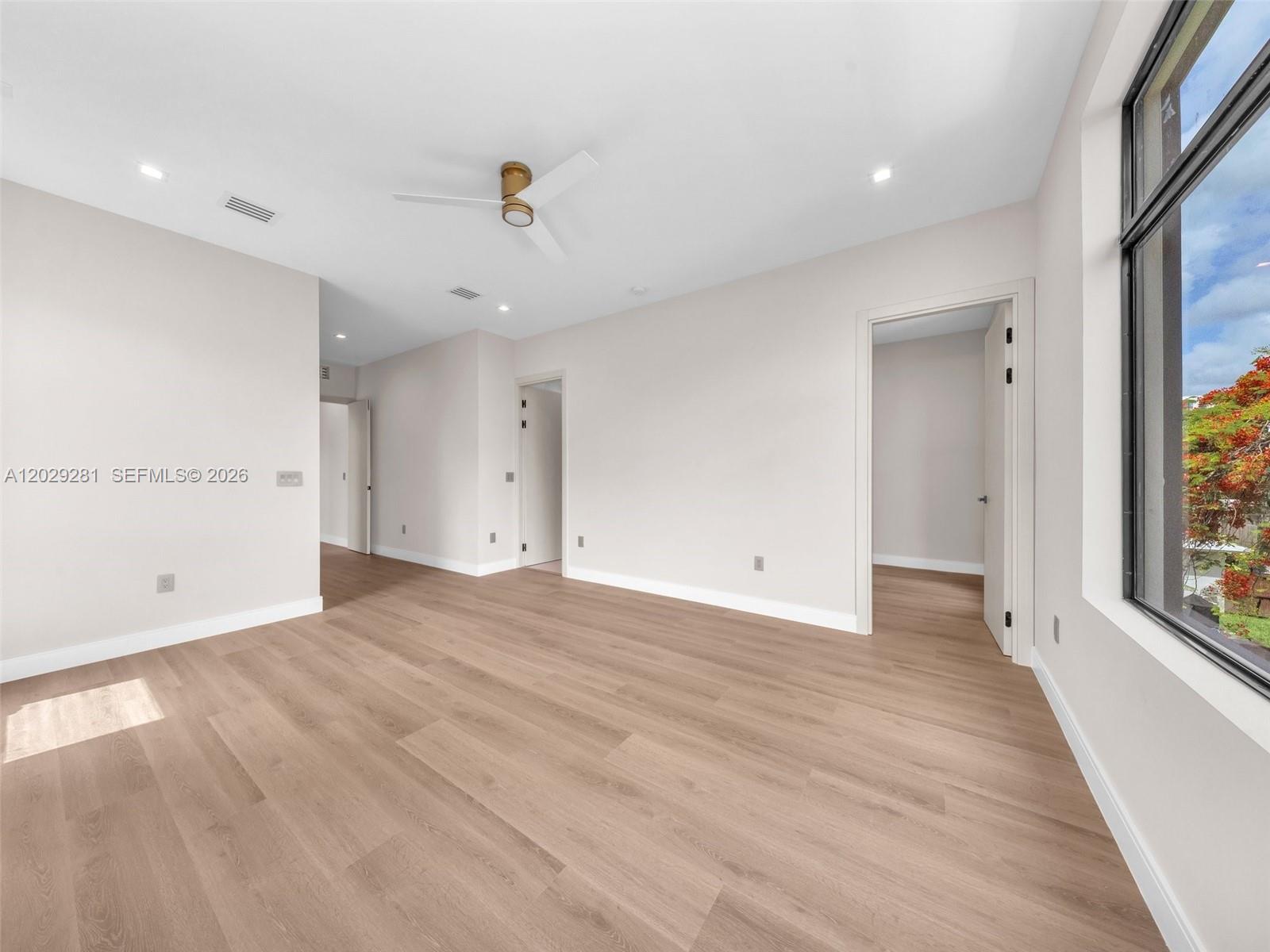 1637 Monroe St, Hollywood FL 33020