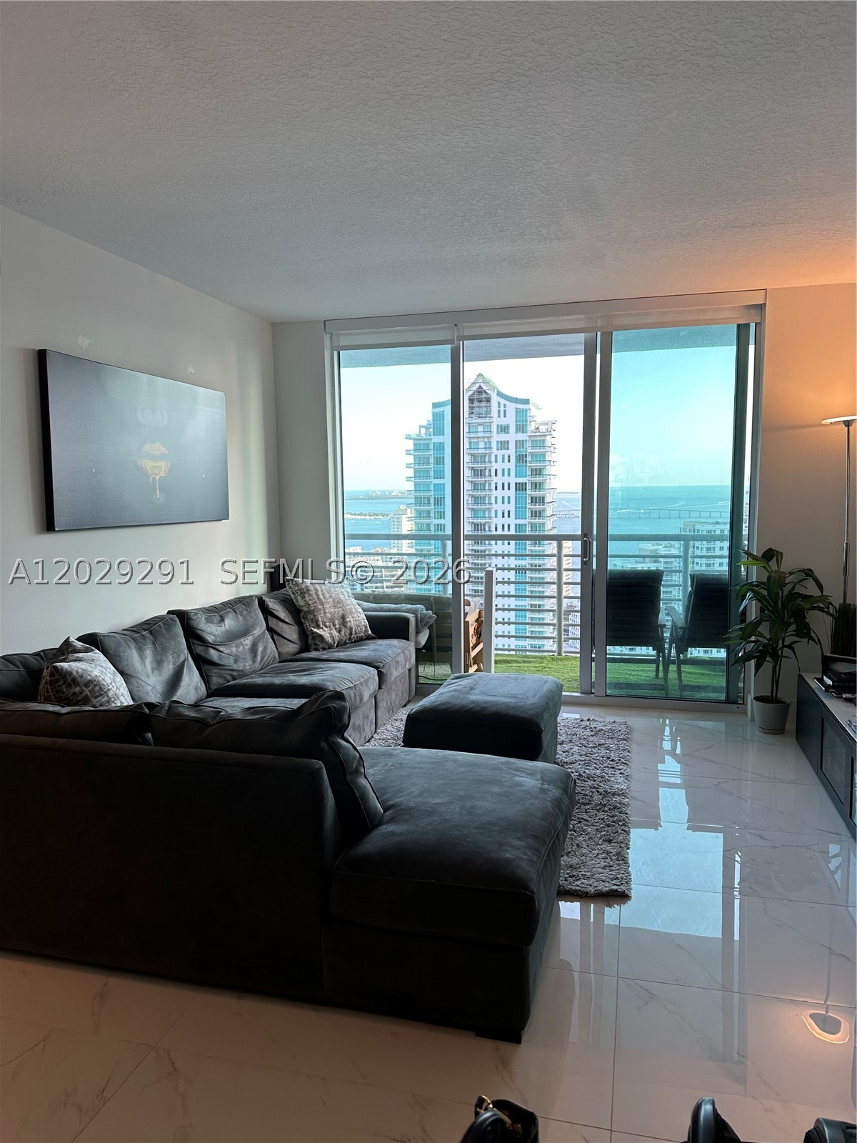 325 S Biscayne Blvd #4119, Miami FL 33131