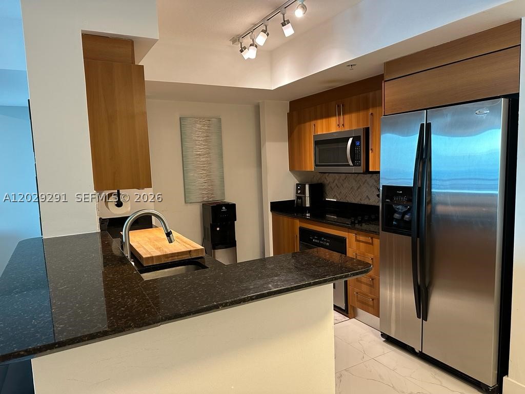325 S Biscayne Blvd #4119, Miami FL 33131