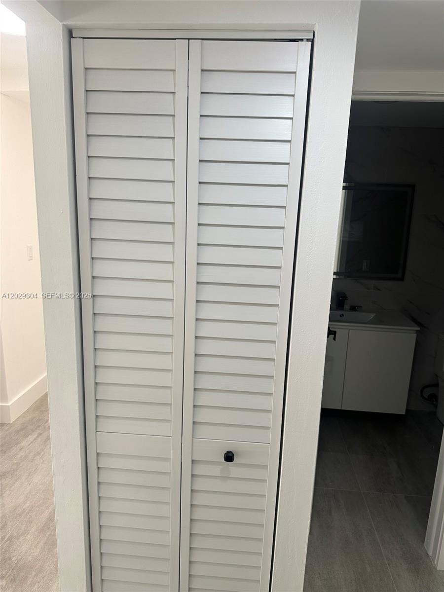 5280 NW 7th St #306, Miami FL 33126