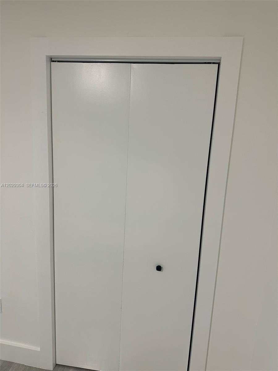 5280 NW 7th St #306, Miami FL 33126