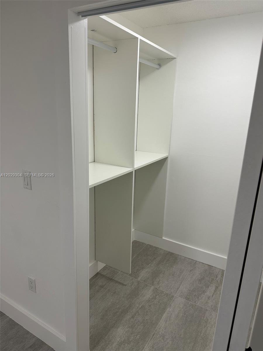 5280 NW 7th St #306, Miami FL 33126