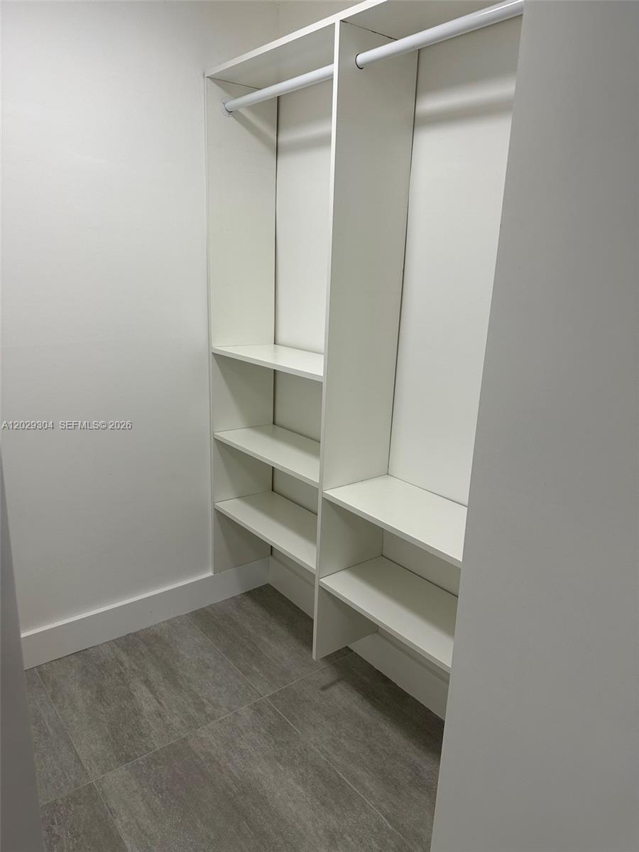 5280 NW 7th St #306, Miami FL 33126