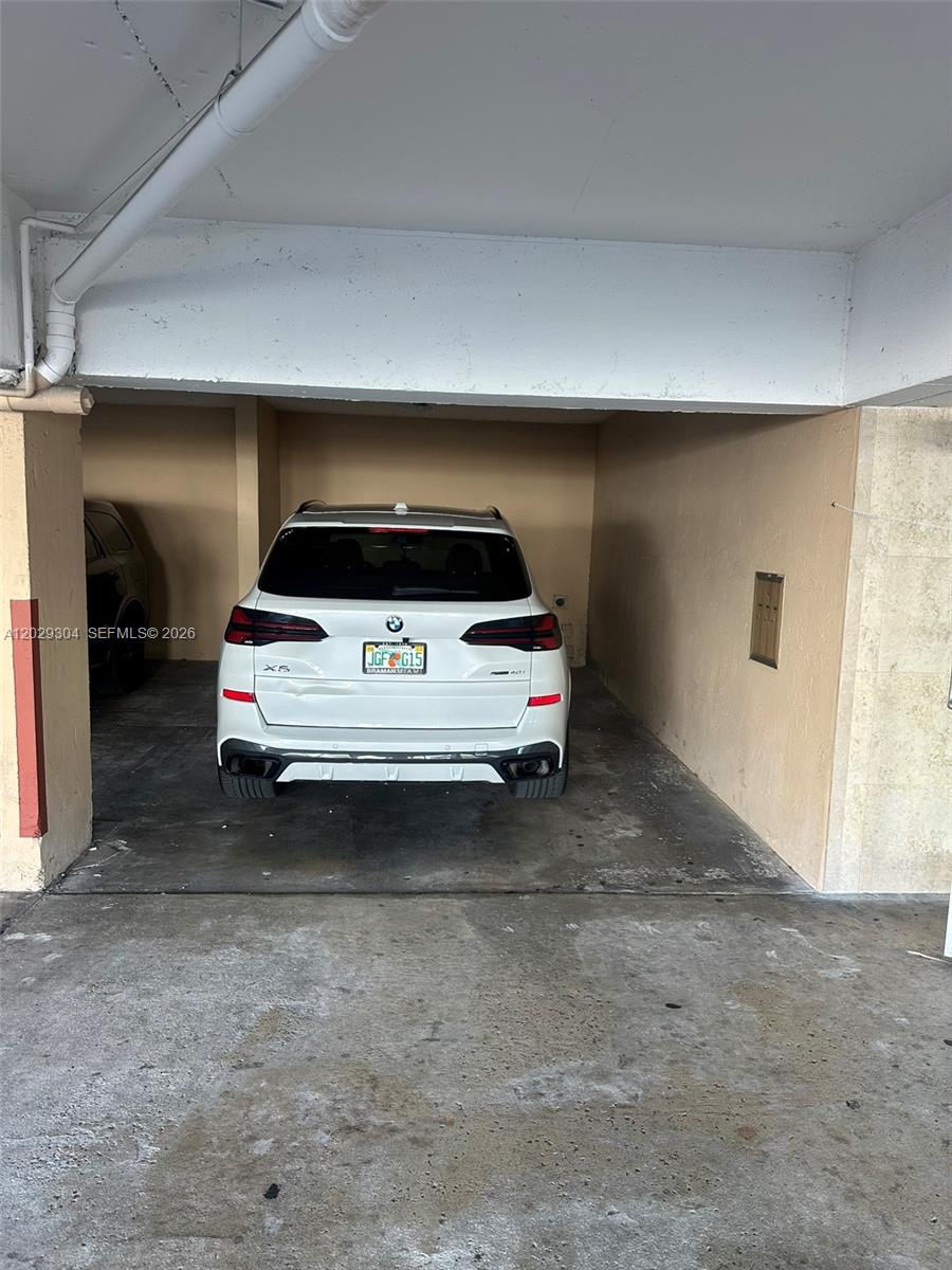 5280 NW 7th St #306, Miami FL 33126