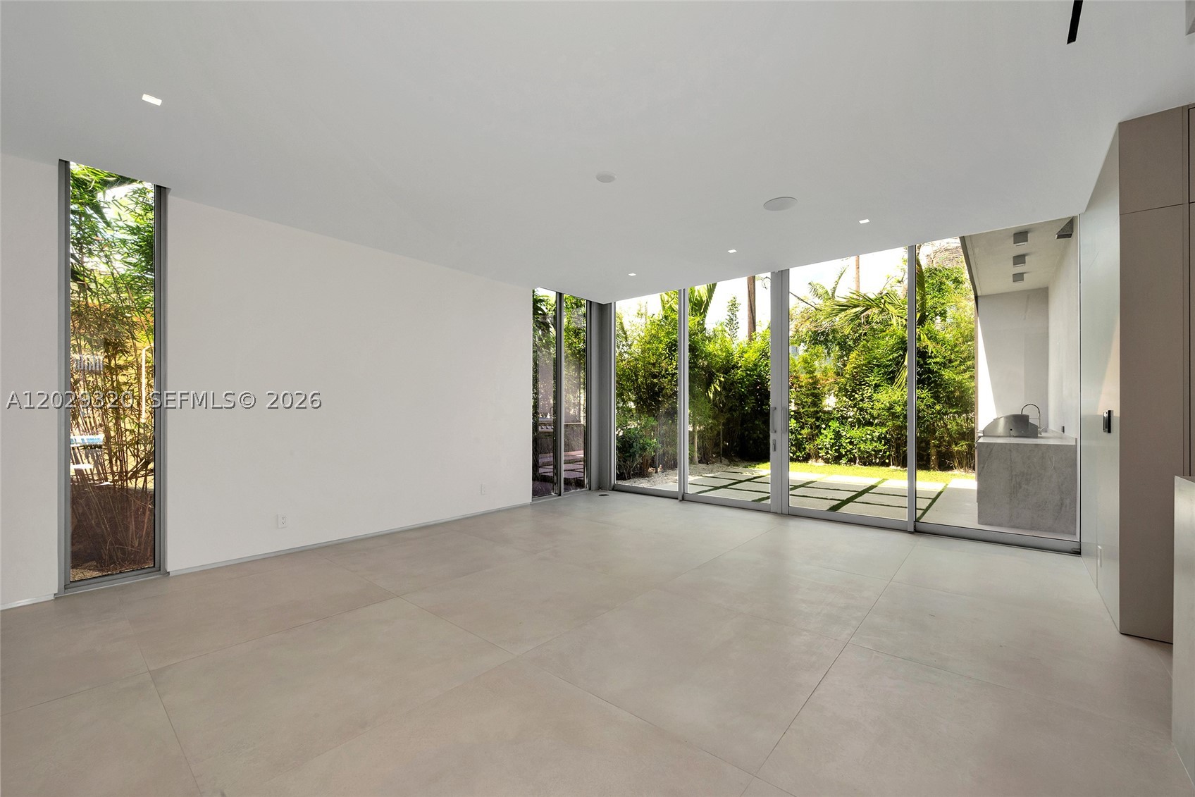 2100 S Miami Ave, Miami FL 33129
