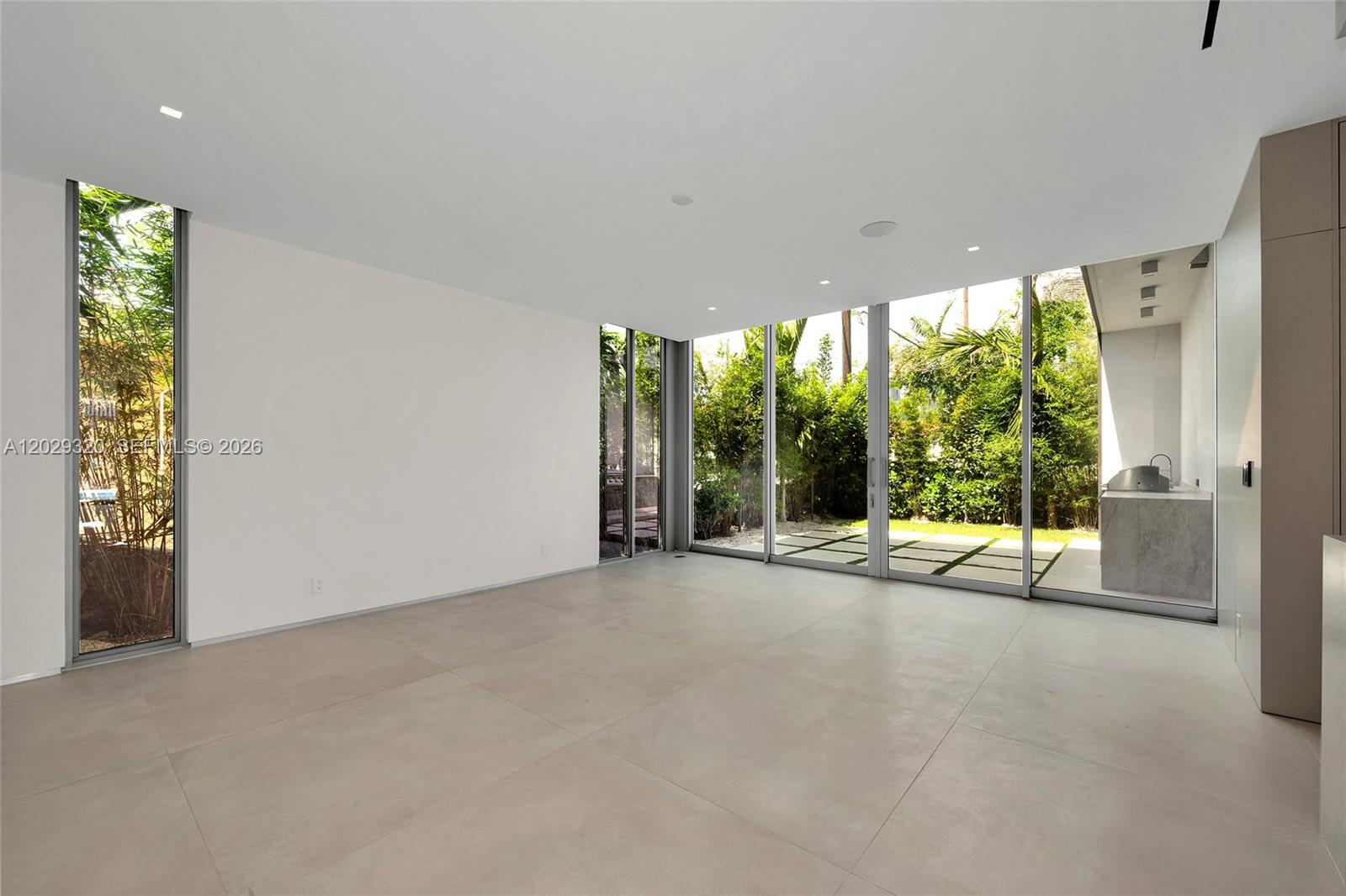 2100 S Miami Ave, Miami FL 33129