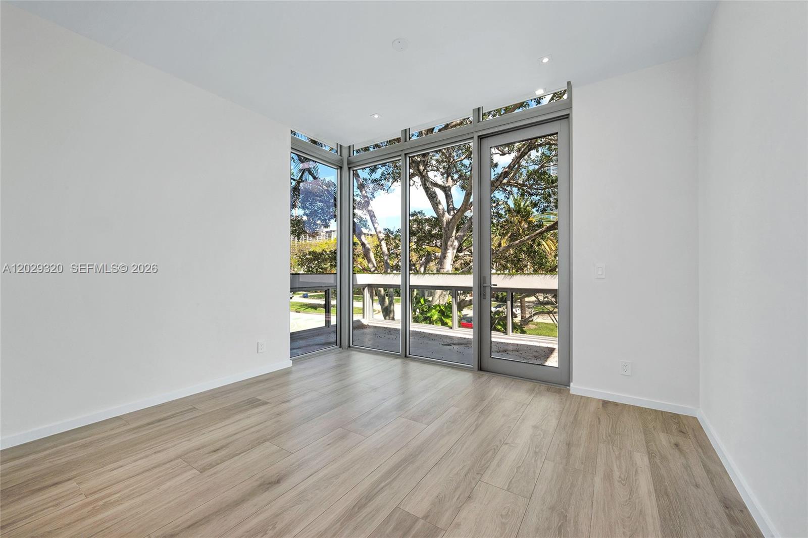 2100 S Miami Ave, Miami FL 33129