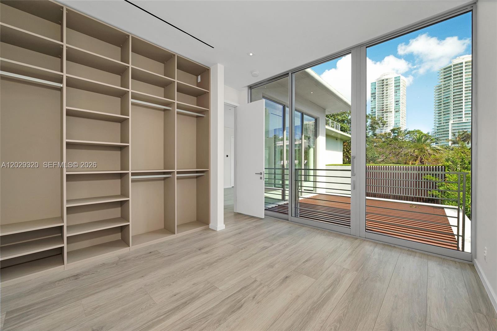 2100 S Miami Ave, Miami FL 33129