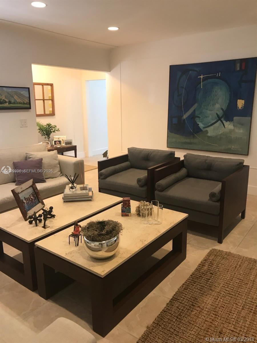931 Placetas Ave, Coral Gables FL 33146