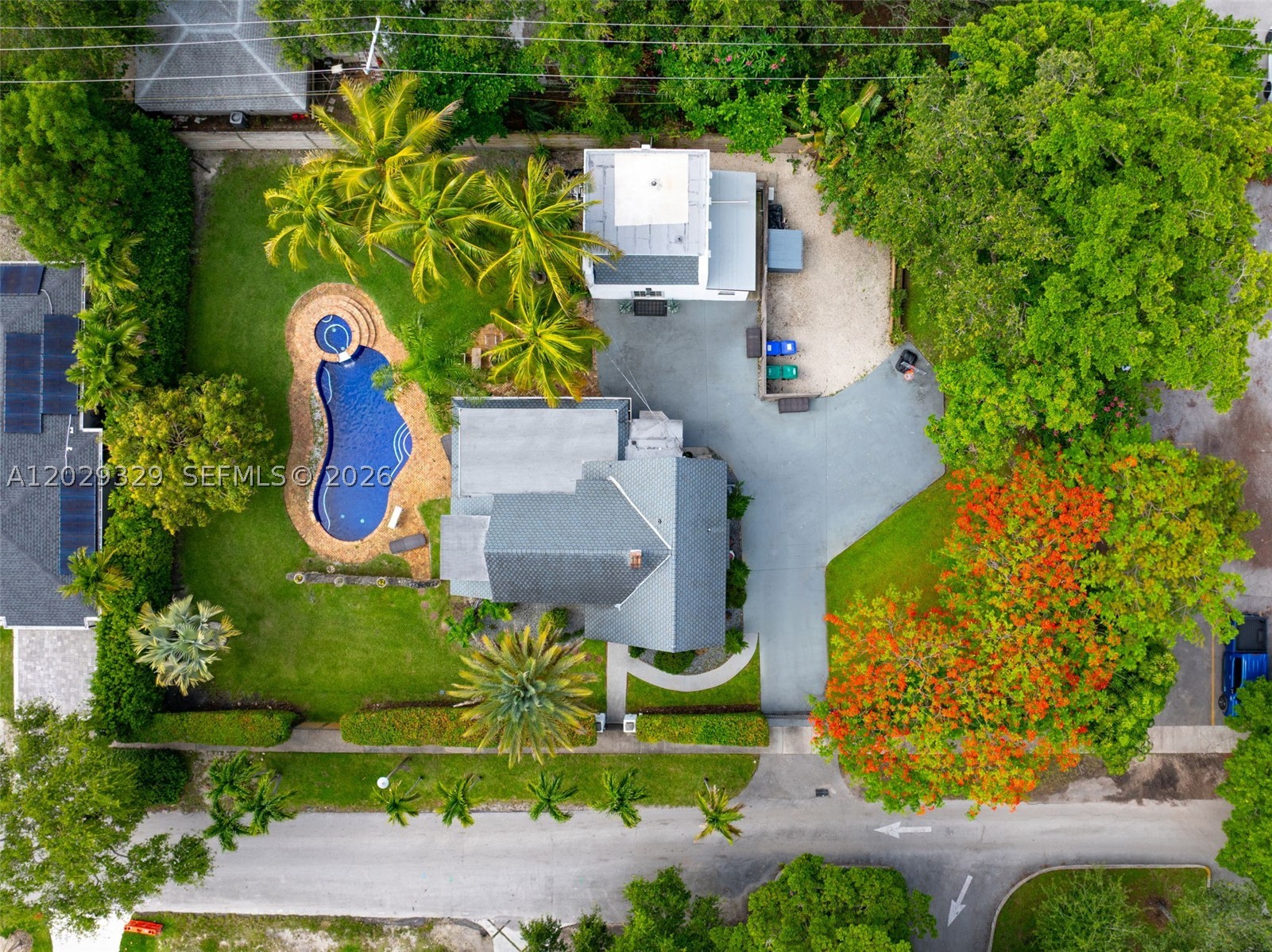 646 NE 81st St, Miami FL 33138
