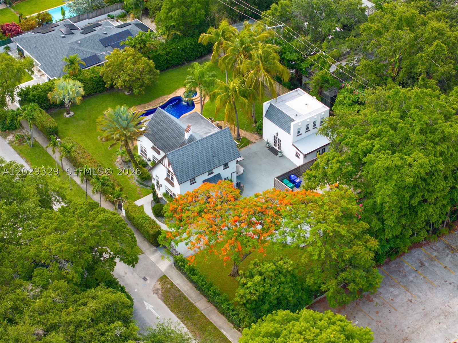 646 NE 81st St, Miami FL 33138