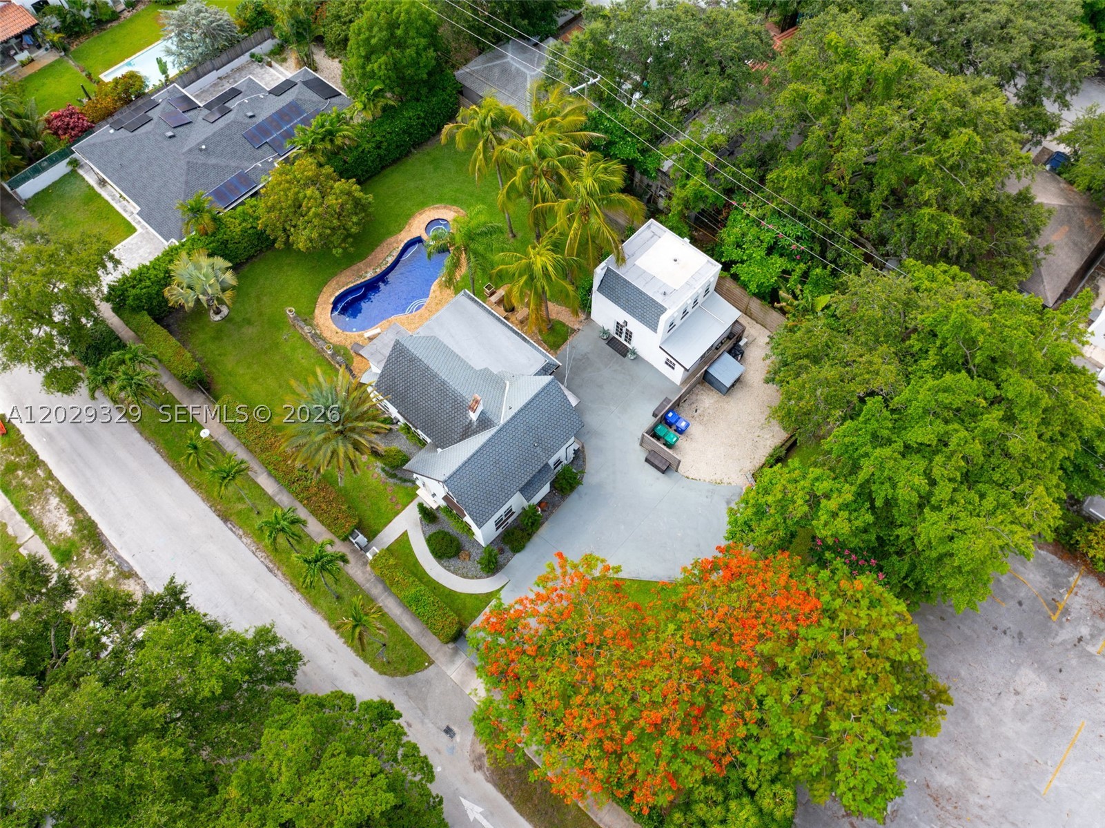 646 NE 81st St, Miami FL 33138