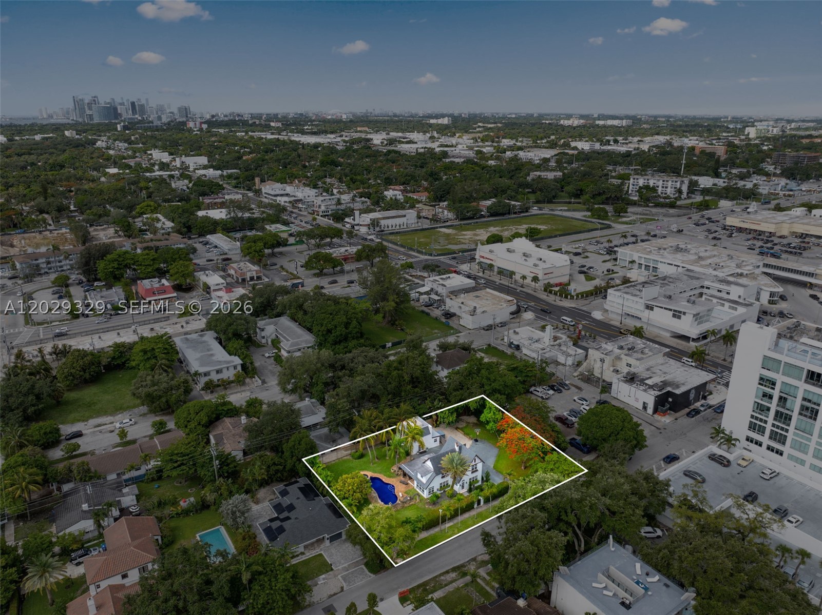 646 NE 81st St, Miami FL 33138