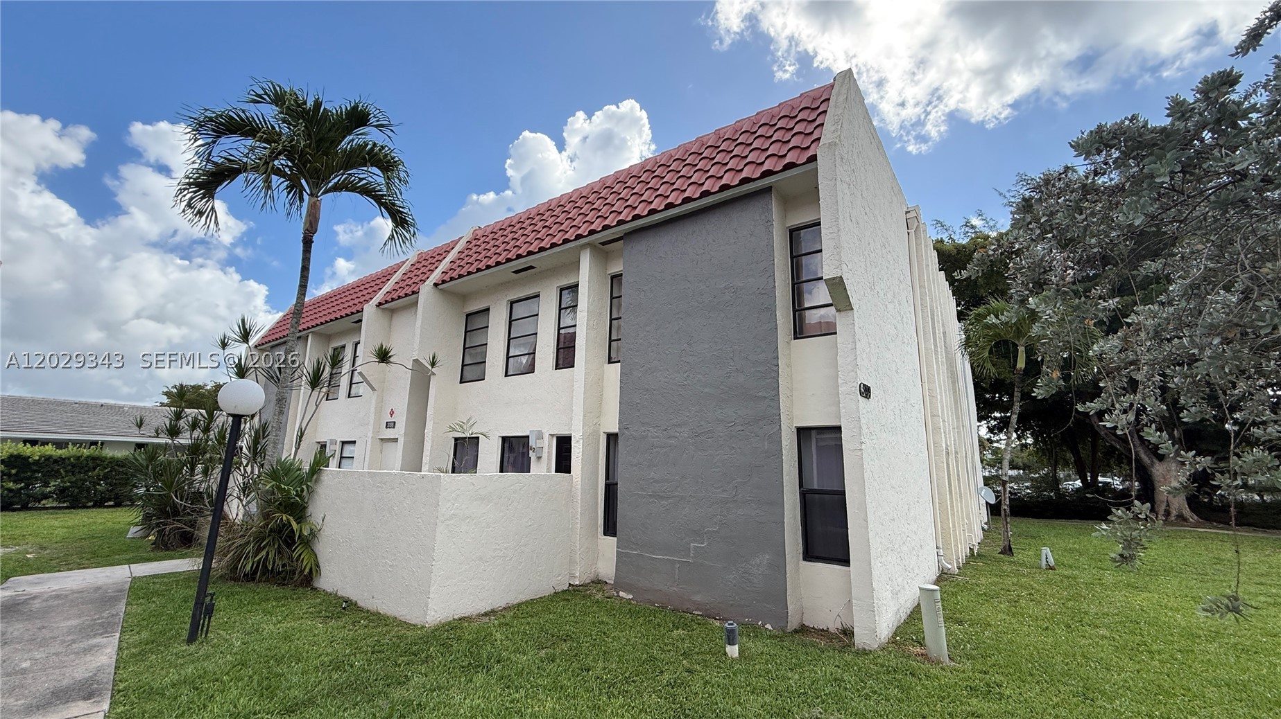 3199 Coral Hills Dr #3, Coral Springs FL 33065