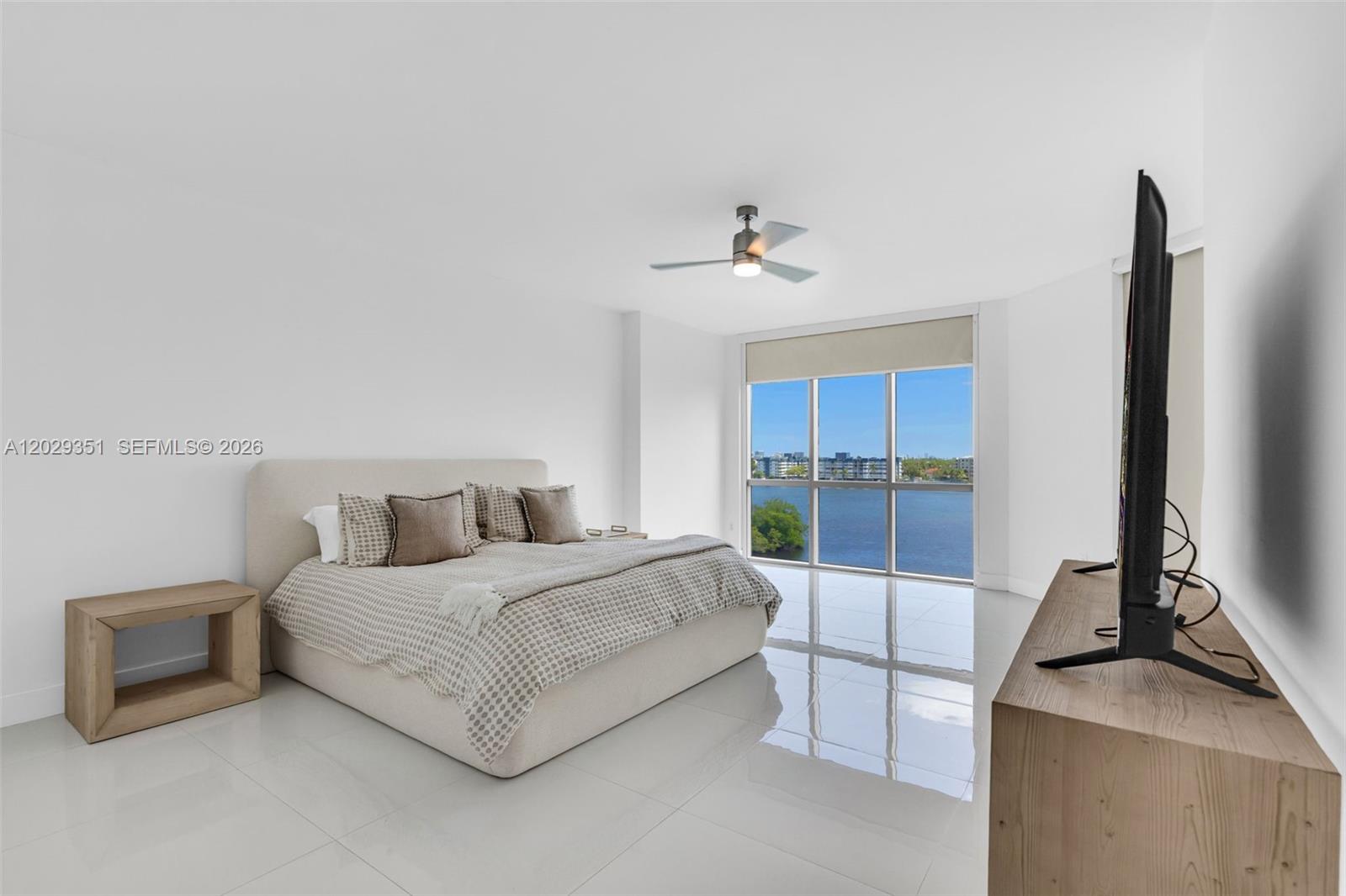 17111 BISCAYNE BL #506, North Miami Beach FL 33160