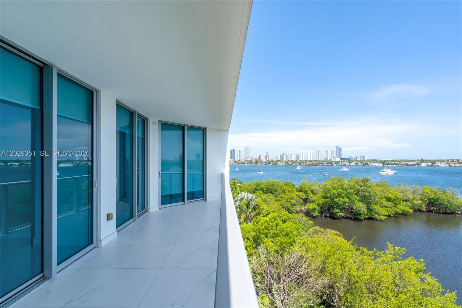 17111 BISCAYNE BL #506, North Miami Beach FL 33160