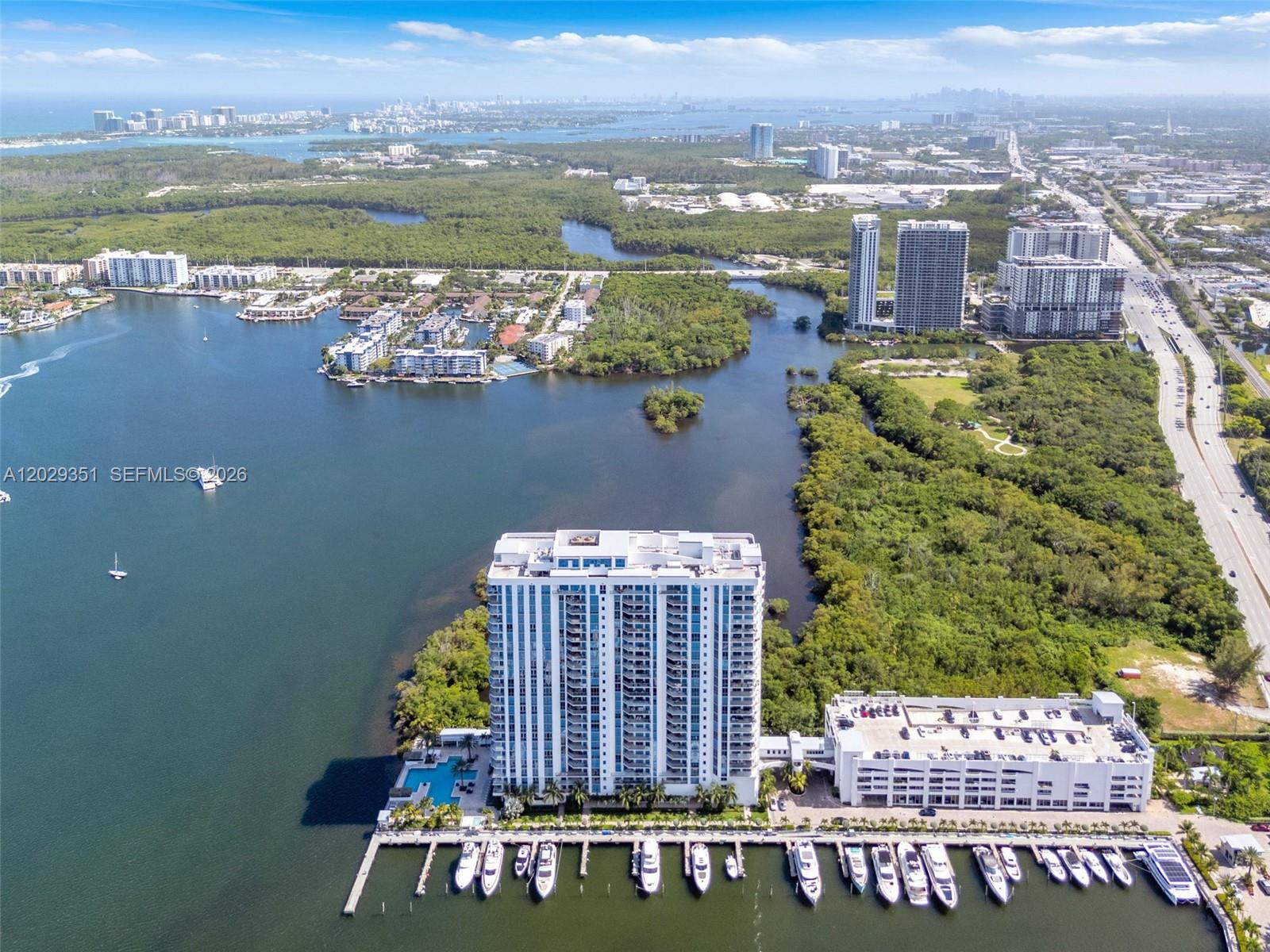 17111 BISCAYNE BL #506, North Miami Beach FL 33160