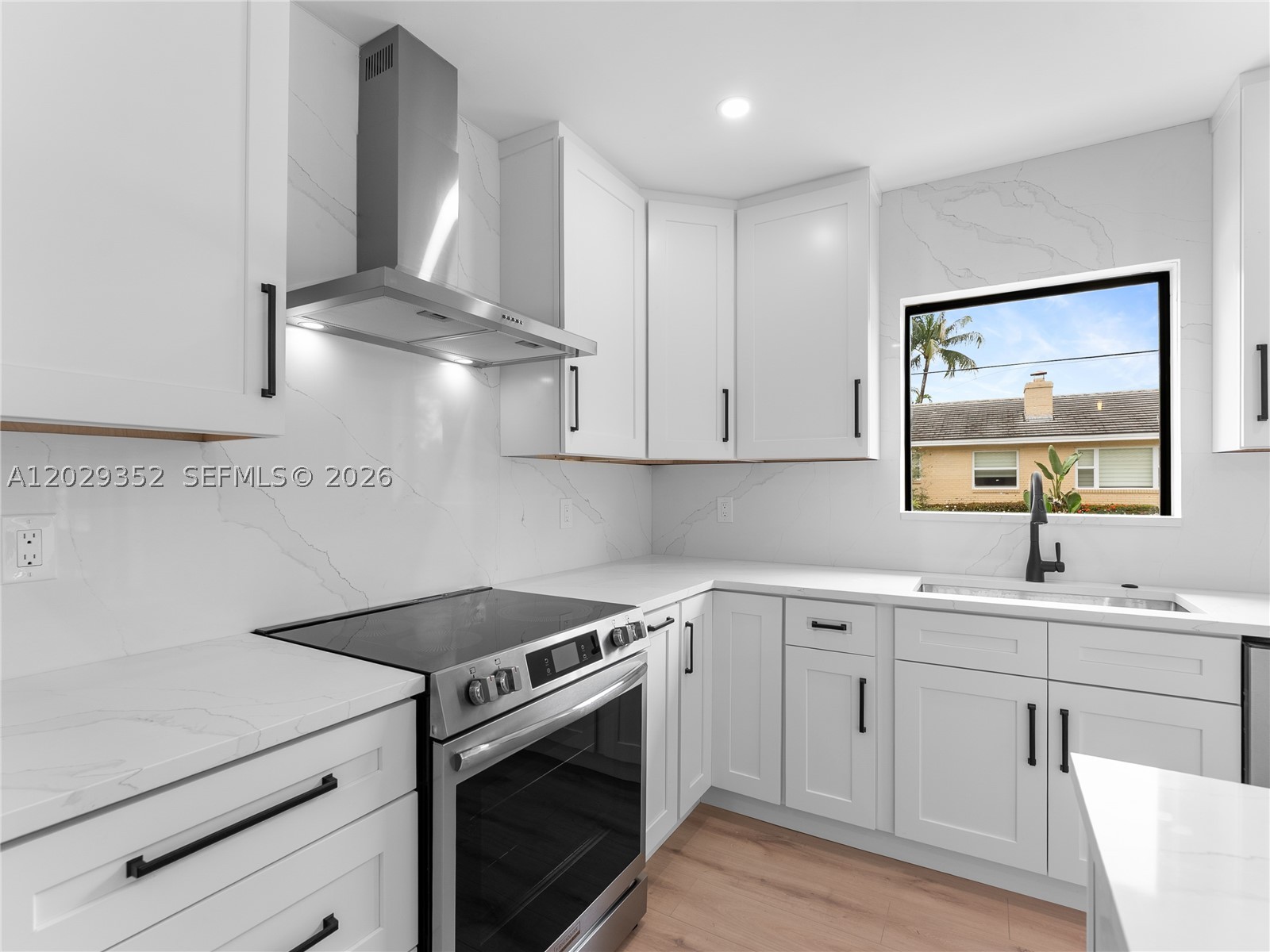 801 S Palmway, Lake Worth FL 33460