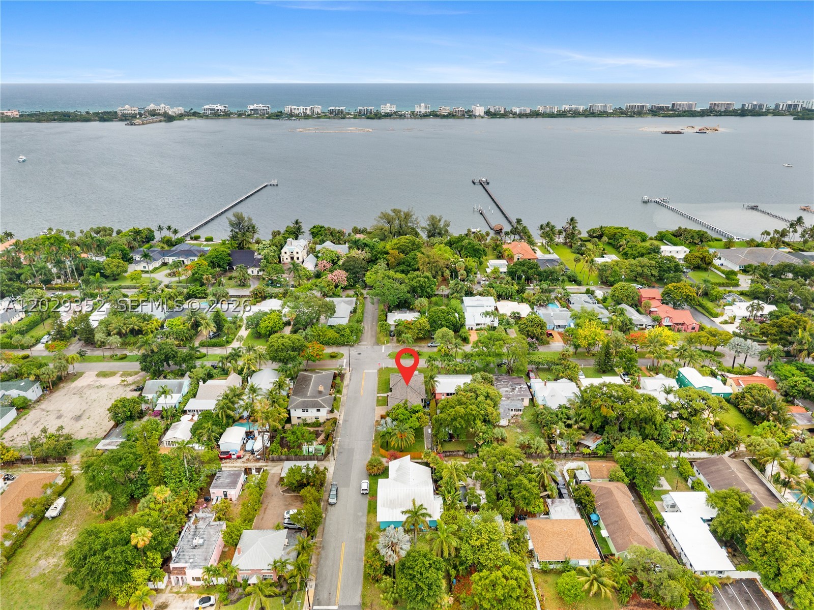 801 S Palmway, Lake Worth FL 33460
