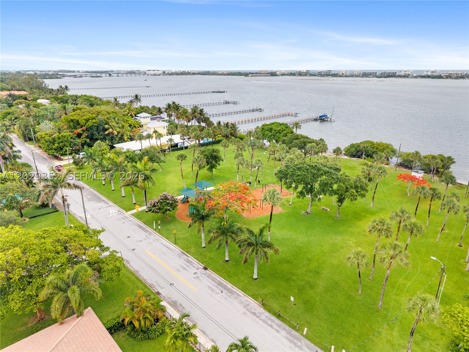 801 S Palmway, Lake Worth FL 33460
