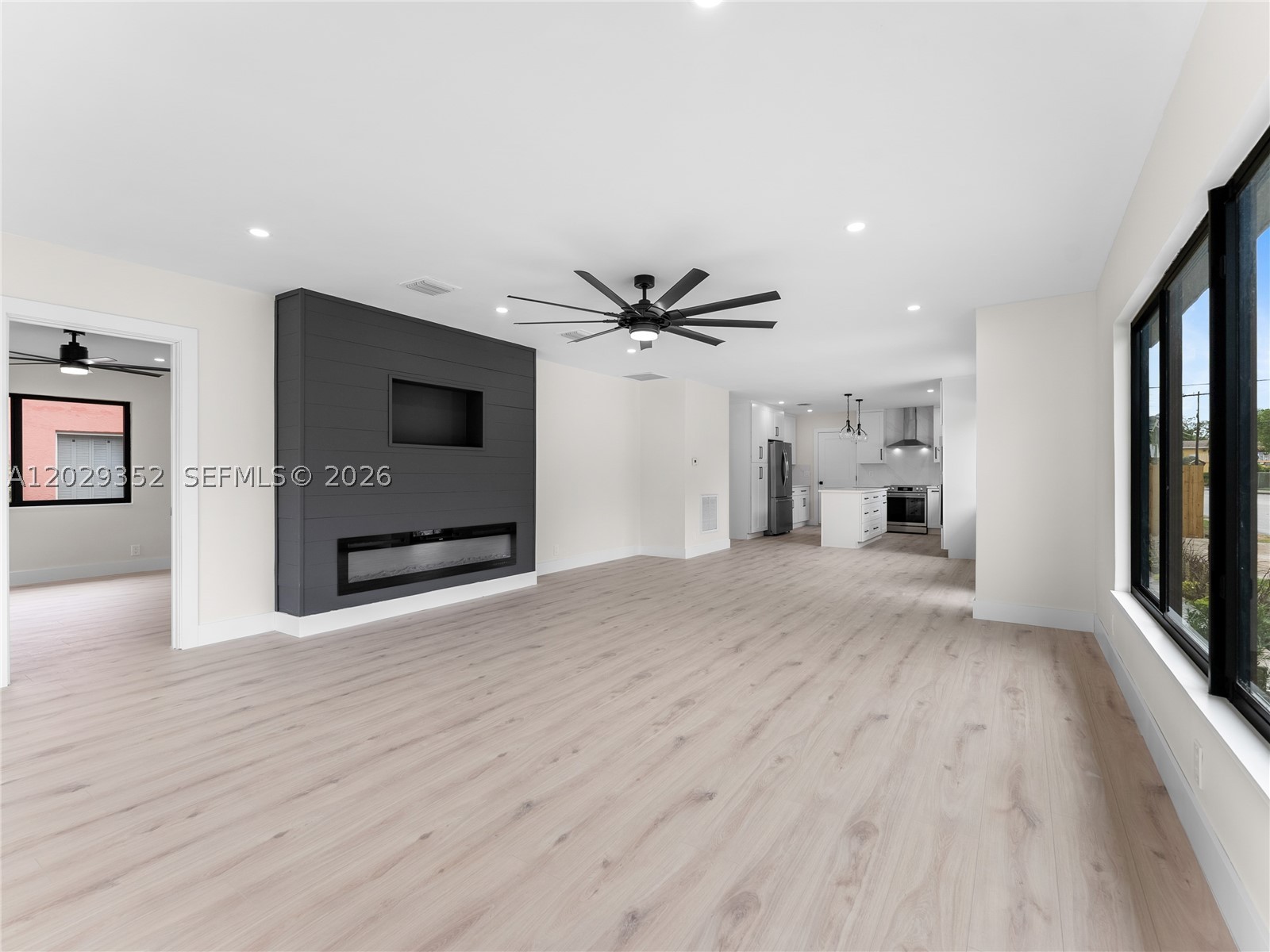 801 S Palmway, Lake Worth FL 33460
