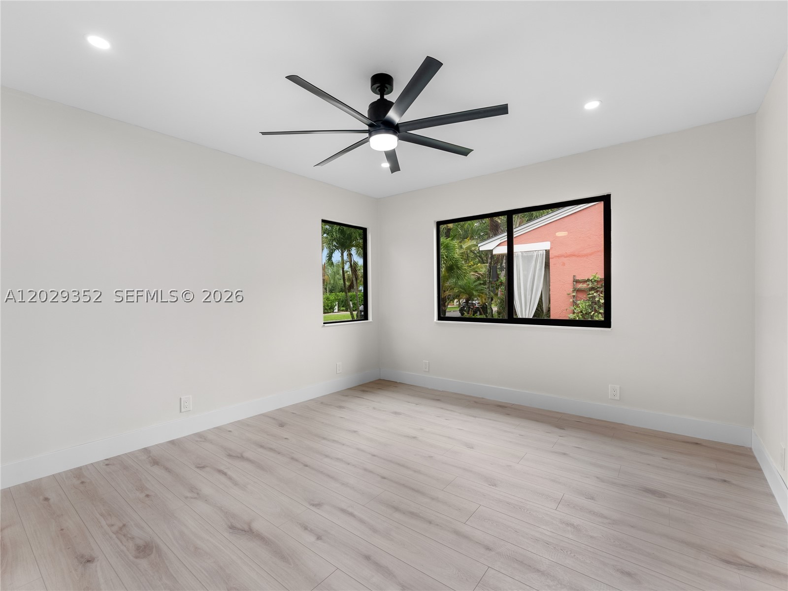 801 S Palmway, Lake Worth FL 33460