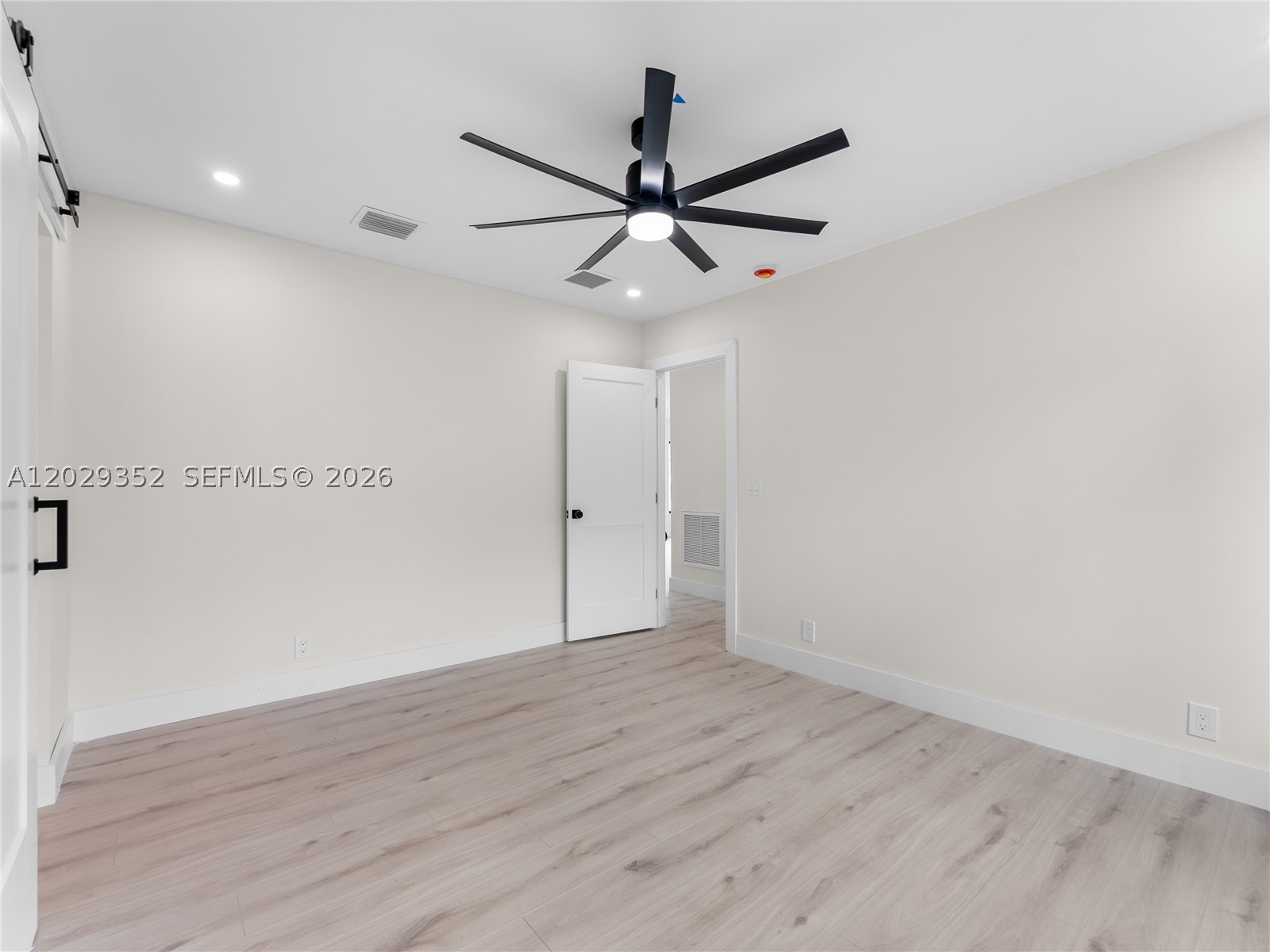 801 S Palmway, Lake Worth FL 33460
