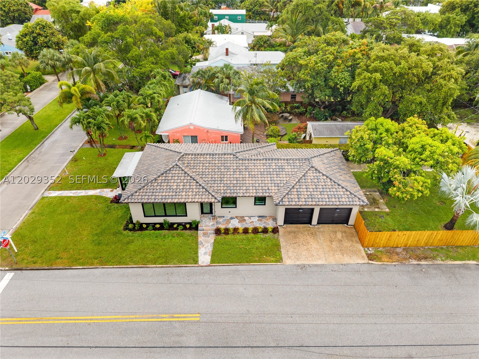 801 S Palmway, Lake Worth FL 33460