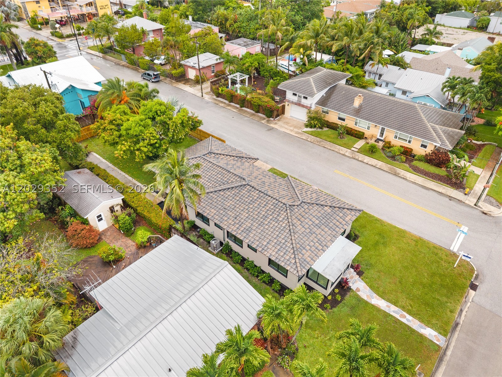801 S Palmway, Lake Worth FL 33460