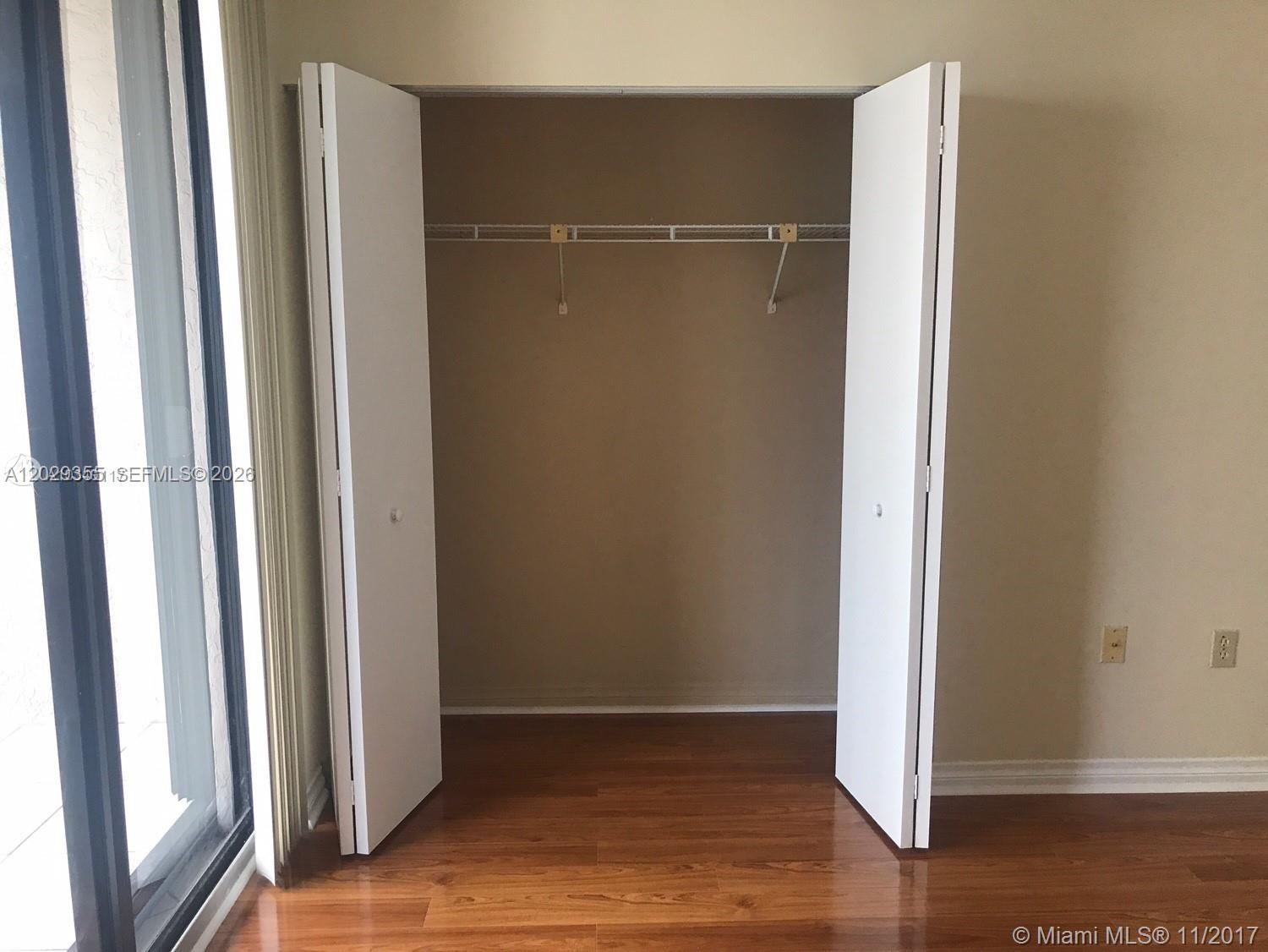 540 Brickell Key Dr #1122, Miami FL 33131