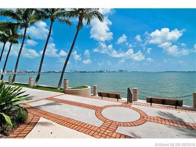 540 Brickell Key Dr #1122, Miami FL 33131