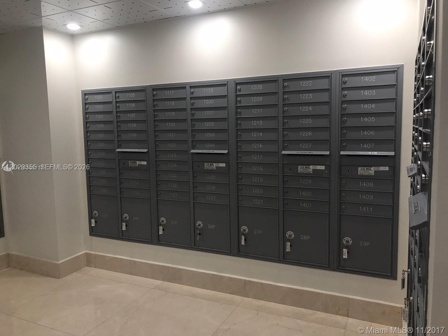 540 Brickell Key Dr #1122, Miami FL 33131