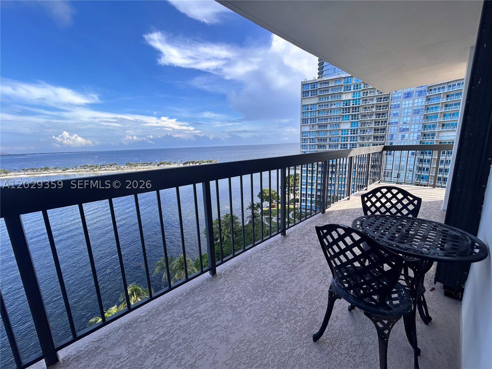 2333 Brickell Ave #1402, Miami FL 33129